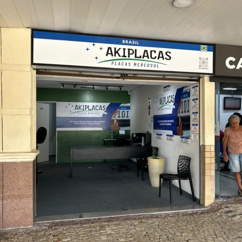 AKI PLACAS